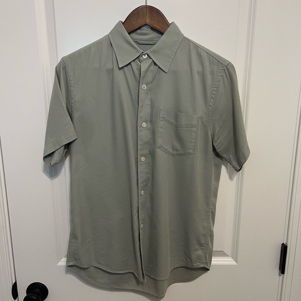 Buck Mason Draped Twill S/S One Pocket Shirt